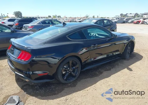 2021 Ford Mustang Ecoboost Fastback z USA, uszkodzony, nr VIN 1FA6P8TH3M5105345